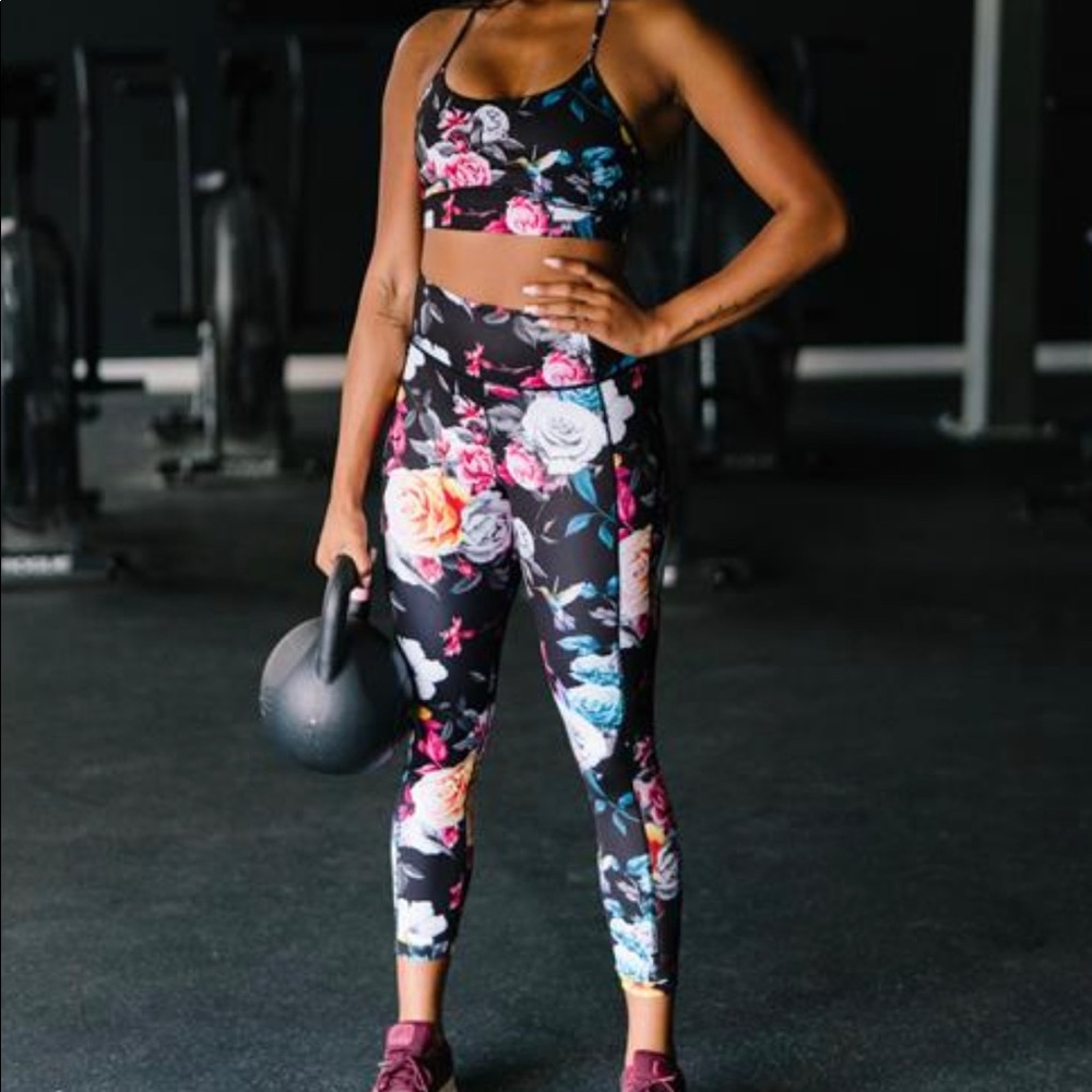 Zyia Dark Floral Mesh Set